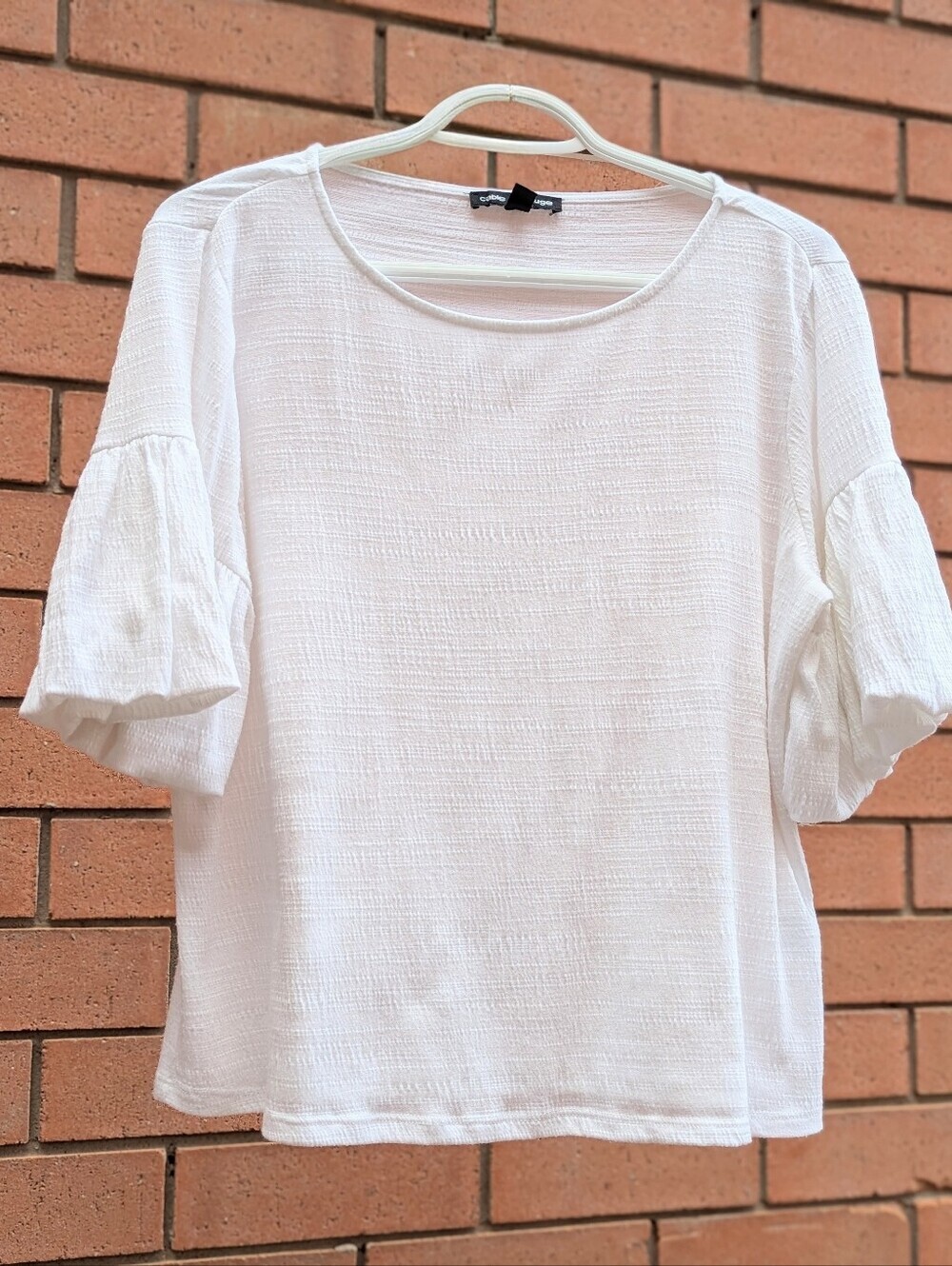 Cable & Gauge Women's (Medium) Ivory Textured Top w/Bubble/Puff Sleeves